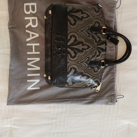 Brahmin Embossed Duxbury Black and Taupe Purse - Picture 2 of 8